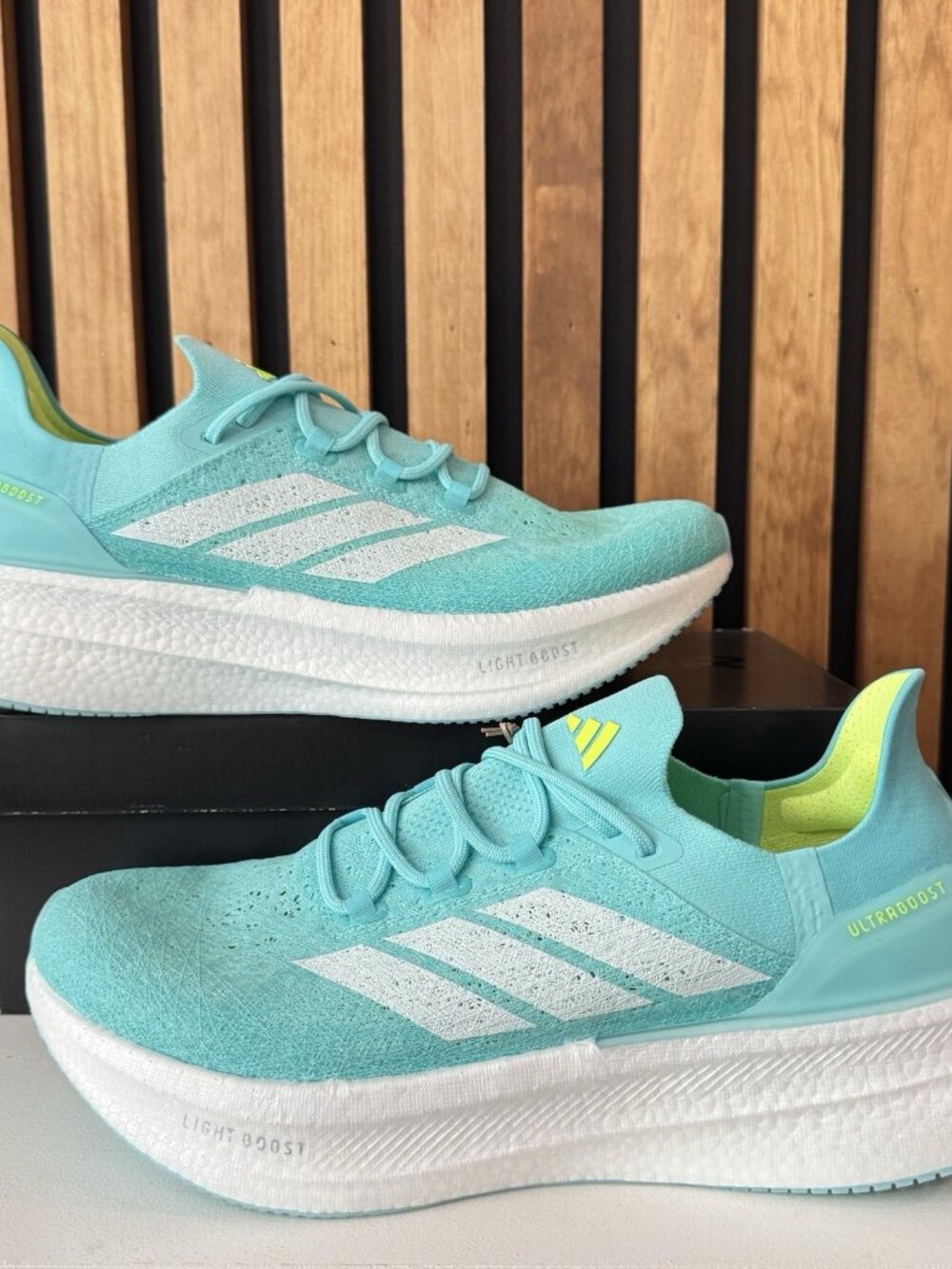 SIZE 10.5 MEN - adidas Ultra Boost 5 Strung Running Mint Blue White JQ2936 $230